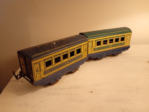 Gauge tinplate coaches - coaches, chad