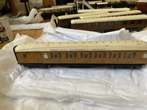 Lner gauge teak carriage - gauge,